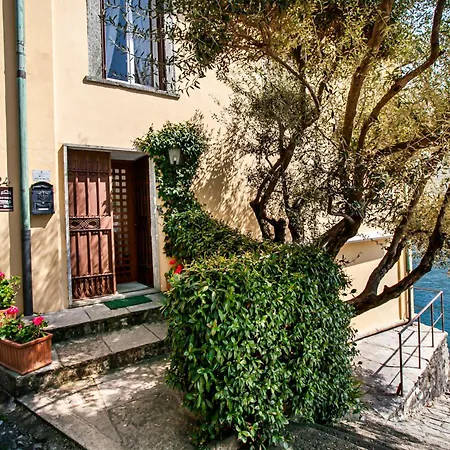 Pensionat Darsena Di Riva Grande