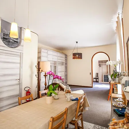Darsena Di Riva Grande Guest house Moltrasio